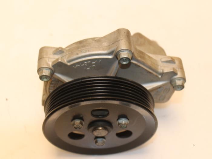 Gebruikte Waterpomp Hyundai iX35 (LM) 2.0 CRDi 16V 4x4 Prijs € 54,00 Margeregeling aangeboden door Van Gils Automotive