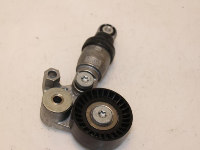 Spanner multiriem van een Mazda CX-5 I (KE,GH) 2.0 SkyActiv-G 16V 2WD 2014