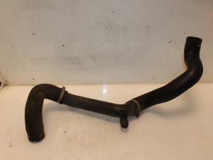 Gebruikte Intercooler Buis Citroen Nemo (AA) 1.4 HDi 70 Prijs € 30,00 Margeregeling aangeboden door Van Gils Automotive