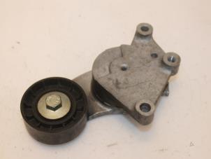Gebruikte Spanner multiriem Ford Fiesta 6 (JA8) 1.5 TDCi Prijs € 30,00 Margeregeling aangeboden door Van Gils Automotive