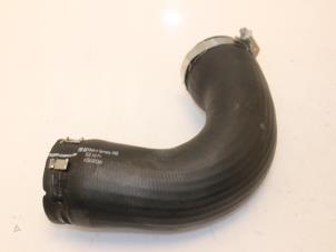 Gebruikte Intercooler Slang Volkswagen Touran (5T1) 1.8 TSI Prijs € 36,30 Inclusief btw aangeboden door Van Gils Automotive