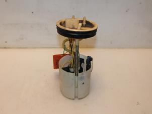 Gebruikte Opvoerpomp Volkswagen Touran (1T3) 2.0 TDI 16V 140 Prijs € 65,00 Margeregeling aangeboden door Van Gils Automotive