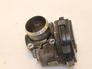 Gebruikte Gasklephuis Volvo V40 Cross Country (MZ) 1.6 D2 Prijs € 82,00 Margeregeling aangeboden door Van Gils Automotive