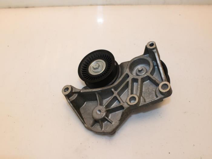 Spanner multiriem van een Jaguar F-type 3.0 400 Sport V6 24V 2013