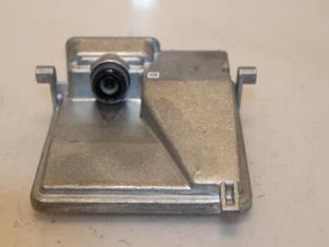 Gebruikte Camera voorzijde Volkswagen Golf VII (AUA) 1.4 GTE 16V Prijs € 91,96 Inclusief btw aangeboden door Van Gils Automotive