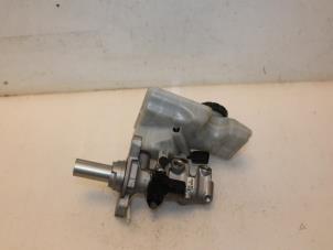 Gebruikte Hoofdremcilinder Volkswagen Golf VII Variant (AUVV) 1.6 TDI BlueMotion 16V Prijs € 39,93 Inclusief btw aangeboden door Van Gils Automotive