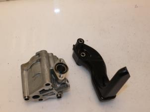 Gebruikte Oliepomp Mazda 6 (GH12/GHA2) 2.0i 16V S-VT Prijs € 54,00 Margeregeling aangeboden door Van Gils Automotive