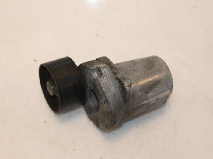 Gebruikte Spanner multiriem BMW 7 serie (F01/02/03/04) 730d 24V Prijs € 54,00 Margeregeling aangeboden door Van Gils Automotive