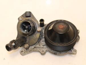 Gebruikte Waterpomp BMW 1 serie (E81) 120d 16V Prijs € 66,00 Margeregeling aangeboden door Van Gils Automotive