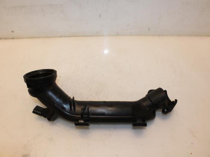 Gebruikte Intercooler Buis Volkswagen Polo V (6R) 1.2 TSI Prijs € 32,00 Margeregeling aangeboden door Van Gils Automotive