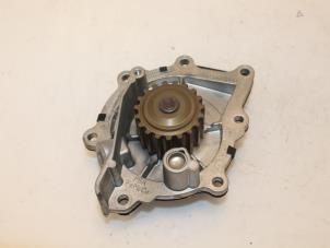 Gebruikte Waterpomp Peugeot 508 SW (8E/8U) 2.0 BlueHDi 150 16V Prijs € 39,99 Margeregeling aangeboden door Van Gils Automotive