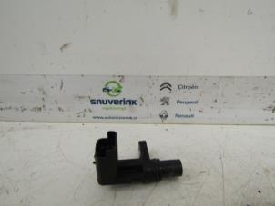 Gebruikte Nokkenas Sensor Peugeot 308 (4A/C) 1.6 VTI 16V Prijs € 21,25 Margeregeling aangeboden door Snuverink Autodemontage