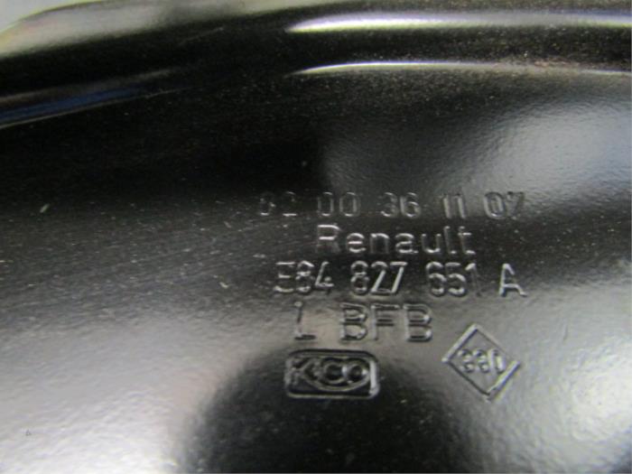 Cabriodak scharnier van een Renault Megane II CC (EM) 2.0 16V 2005