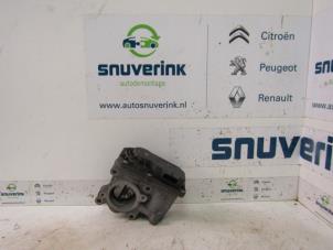 Gebruikte Gasklephuis Renault Laguna III Estate (KT) 2.0 Turbo 16V Prijs € 89,99 Margeregeling aangeboden door Snuverink Autodemontage