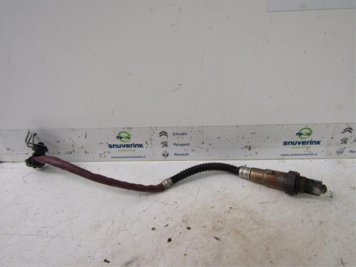 Gebruikte Lambda Sonde Renault Laguna III Estate (KT) 2.0 Turbo 16V Prijs € 45,00 Margeregeling aangeboden door Snuverink Autodemontage