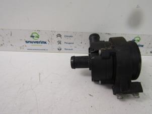 Gebruikte Waterpomp Renault Master III (MA/MB/MC/MD/MH/MF/MG/MH) 2.3 dCi 135 16V FWD Prijs € 42,35 Inclusief btw aangeboden door Snuverink Autodemontage