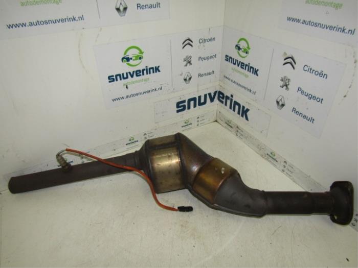 Gebruikte Katalysator Renault Clio III (BR/CR) 1.2 16V 75 Prijs € 191,24 Margeregeling aangeboden door Snuverink Autodemontage