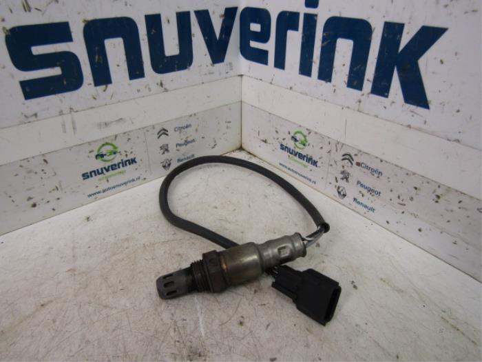 Gebruikte Lambda Sonde Renault Twingo II (CN) 1.2 16V Prijs € 29,99 Margeregeling aangeboden door Snuverink Autodemontage