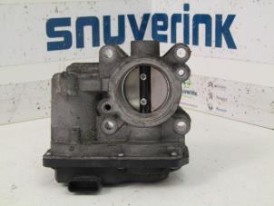 Gebruikte Gasklephuis Renault Megane III Berline (BZ) 1.4 16V TCe 130 Prijs € 31,49 Margeregeling aangeboden door Snuverink Autodemontage