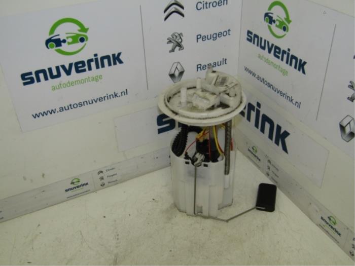 Gebruikte Tank element Pomp Peugeot Bipper (AA) 1.3 HDI Prijs € 24,20 Inclusief btw aangeboden door Snuverink Autodemontage