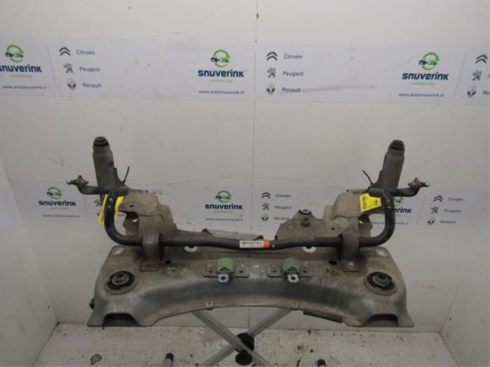 Gebruikte Subframe Renault Scénic III (JZ) 1.5 dCi 110 Prijs € 74,99 Margeregeling aangeboden door Snuverink Autodemontage