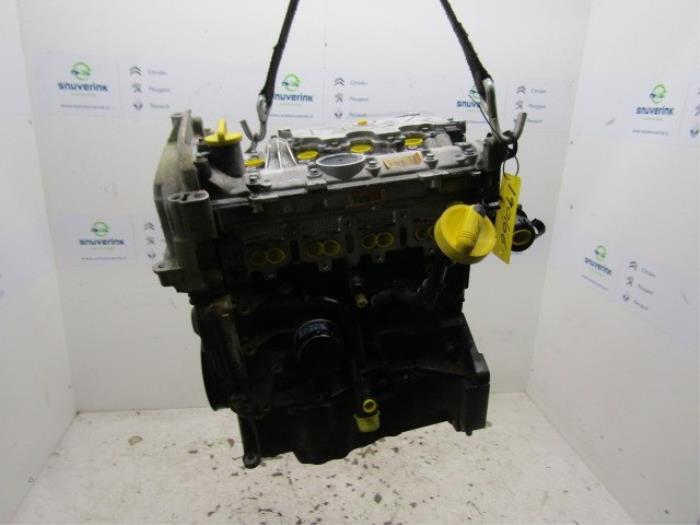 Motor van een Renault Clio 2006