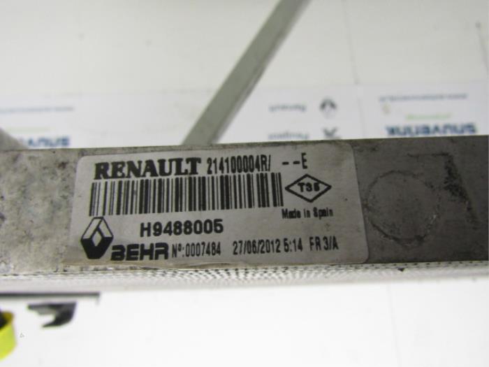 Radiateur van een Renault Laguna III Estate (KT) 1.5 dCi 110 2012