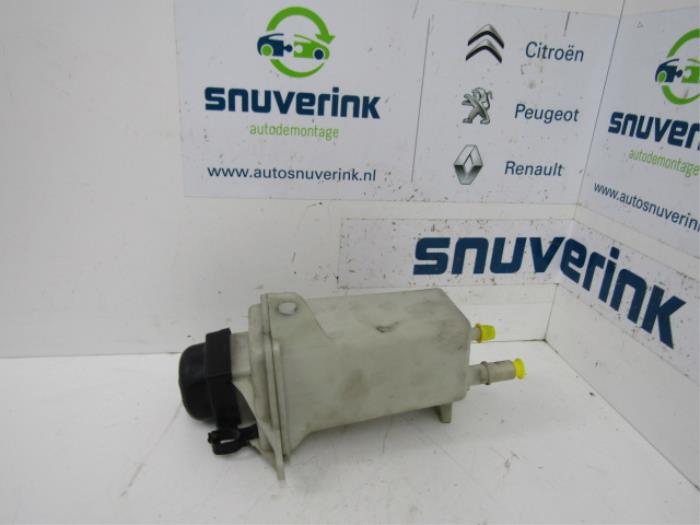 Gebruikte Servo Oliereservoir Fiat Ducato (250) 2.3 D 150 Multijet Prijs € 21,67 Margeregeling aangeboden door Snuverink Autodemontage