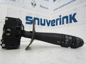Gebruikte Licht Schakelaar Renault Scénic I (JA) 2.0 16V IDE Prijs op aanvraag aangeboden door Snuverink Autodemontage