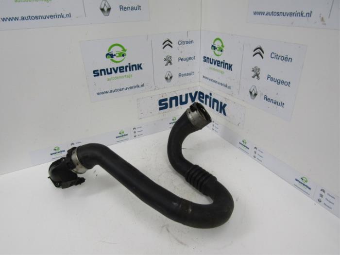 Gebruikte Intercooler Slang Renault Megane III Berline (BZ) 1.4 16V TCe 130 Prijs € 34,42 Margeregeling aangeboden door Snuverink Autodemontage