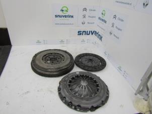 Gebruikte Vliegwiel Opel Combo 1.6 CDTI 16V ecoFlex Dualogic Prijs € 241,99 Inclusief btw aangeboden door Snuverink Autodemontage