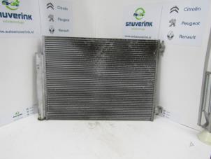 Gebruikte Airco Condensor Renault Clio IV Estate/Grandtour (7R) 1.5 Energy dCi 75 FAP Prijs € 29,98 Margeregeling aangeboden door Snuverink Autodemontage