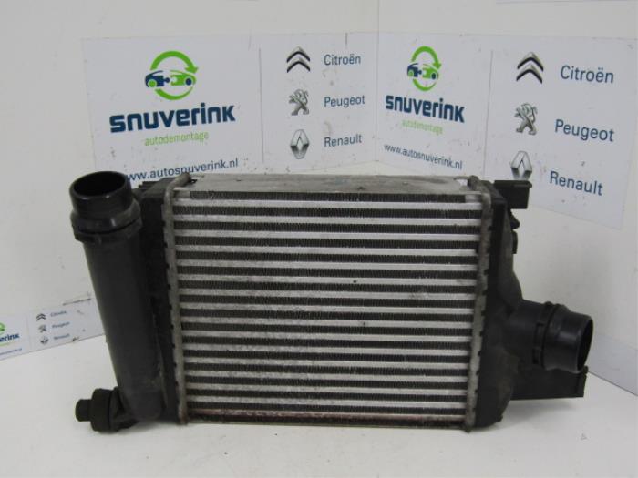 Gebruikte Intercooler Renault Clio IV Estate/Grandtour (7R) 1.5 Energy dCi 75 FAP Prijs € 29,75 Margeregeling aangeboden door Snuverink Autodemontage