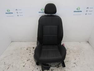 Gebruikte Voorstoel rechts Peugeot 207 CC (WB) 1.6 16V Prijs € 90,00 Margeregeling aangeboden door Snuverink Autodemontage