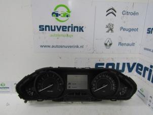 Gebruikte Instrumentenpaneel Peugeot 2008 (CU) 1.2 12V e-THP PureTech 110 Prijs op aanvraag aangeboden door Snuverink Autodemontage