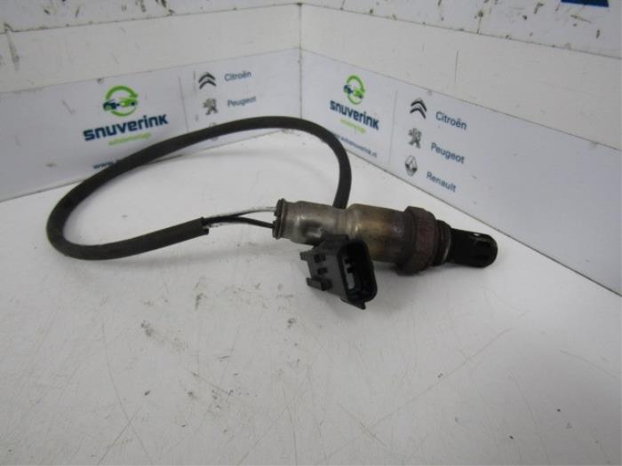 Gebruikte Lambda Sonde Renault Twingo II (CN) 1.2 16V Prijs € 24,99 Margeregeling aangeboden door Snuverink Autodemontage