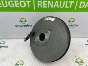 Gebruikte Rembooster Renault Trafic New (FL) 1.9 dCi 100 16V Prijs € 121,00 Inclusief btw aangeboden door Snuverink Autodemontage