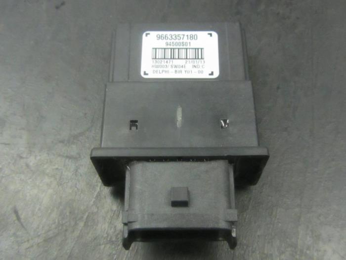 Gebruikte Computer Diversen Peugeot 5008 I (0A/0E) 1.6 THP 16V Prijs € 24,20 Inclusief btw aangeboden door Snuverink Autodemontage