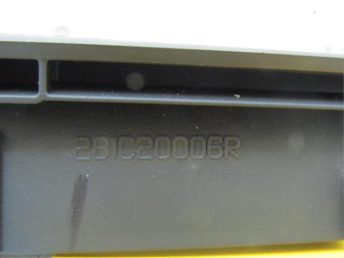 Dashboard deel van een Renault Laguna III Estate (KT) 2.0 dCi 16V FAP GT 2008