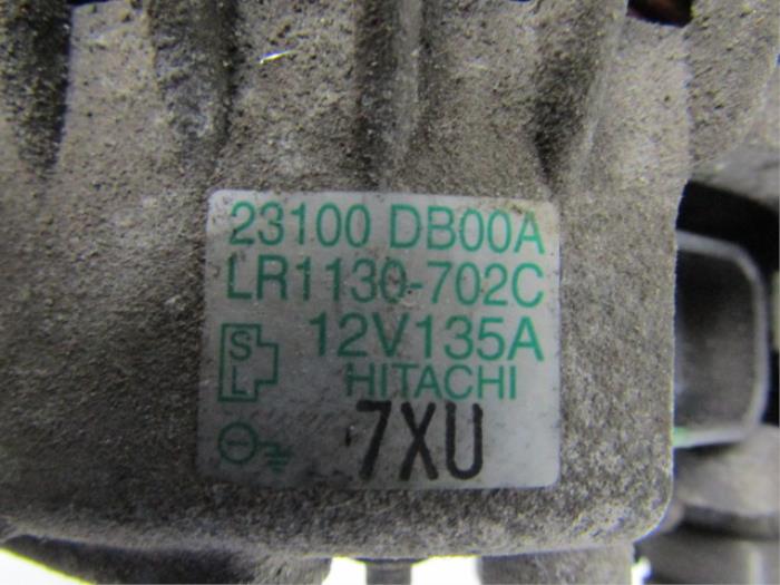 Alternator van een Renault Mascott 3.0 DXi 16V 2008