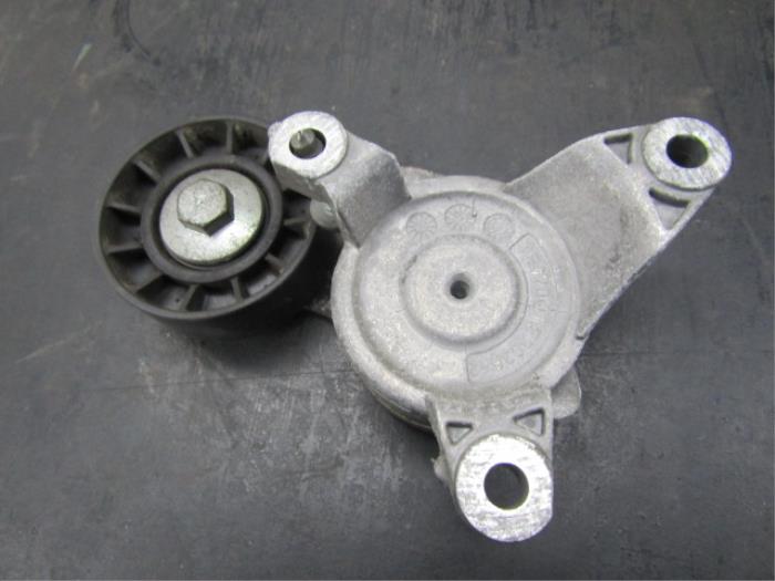 Gebruikte Spanrol Multiriem Citroen C4 Picasso (UD/UE/UF) 2.0 16V Autom. Prijs € 24,99 Margeregeling aangeboden door Snuverink Autodemontage
