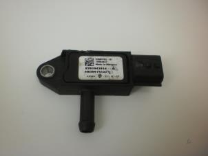 Gebruikte Roetfilter sensor Renault Twingo II (CN) 1.5 dCi 90 FAP Prijs € 50,00 Margeregeling aangeboden door Snuverink Autodemontage