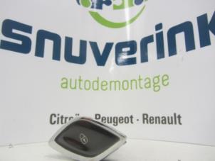 Gebruikte Schakelaar Citroen DS3 (SA) 1.6 e-HDi Prijs € 20,00 Margeregeling aangeboden door Snuverink Autodemontage