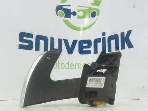 Gebruikte Schakelflipper set Citroen C4 Picasso (UD/UE/UF) 2.0 HDiF 16V 135 Prijs € 45,00 Margeregeling aangeboden door Snuverink Autodemontage