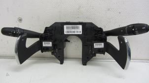 Gebruikte Licht + Raw Schakelaar Renault Captur (2R) 1.5 Energy dCi 110 FAP Prijs € 87,11 Inclusief btw aangeboden door Snuverink Autodemontage