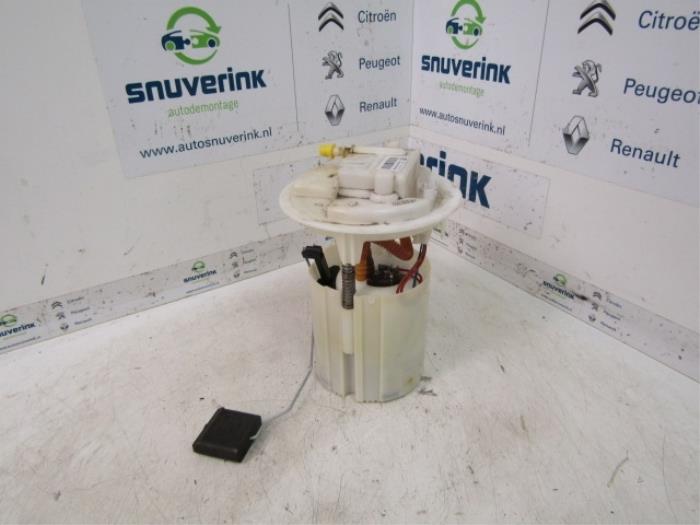 Gebruikte Tank element Pomp Citroen C4 Grand Picasso (UA) 2.0 16V Autom. Prijs € 39,98 Margeregeling aangeboden door Snuverink Autodemontage