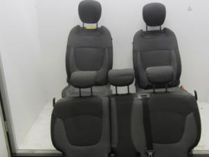 Gebruikte Bekleding Set (compleet) Renault Captur (2R) 0.9 Energy TCE 12V Prijs € 450,00 Margeregeling aangeboden door Snuverink Autodemontage