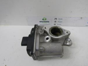 Gebruikte EGR Klep Renault Captur (2R) 1.5 Energy dCi 90 FAP Prijs € 24,99 Margeregeling aangeboden door Snuverink Autodemontage