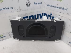Gebruikte Instrumentenpaneel Renault Modus/Grand Modus (JP) 1.4 16V Prijs op aanvraag aangeboden door Snuverink Autodemontage