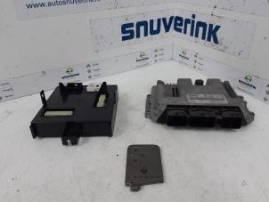 Gebruikte Computer Motormanagement Renault Laguna II (BG) 1.9 dCi 130 Prijs € 124,98 Margeregeling aangeboden door Snuverink Autodemontage